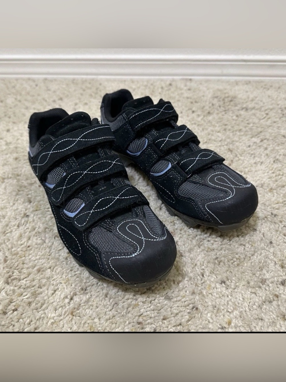 Specialized Black Women's Athletic Cycling Shoes with Triple Straps